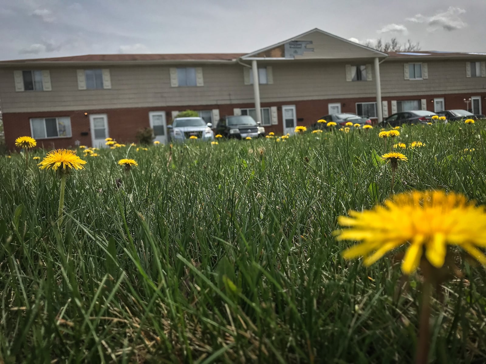 The apartment complex on Benchwood Ave. is where nearly every tenant claimed rental assistance last year.