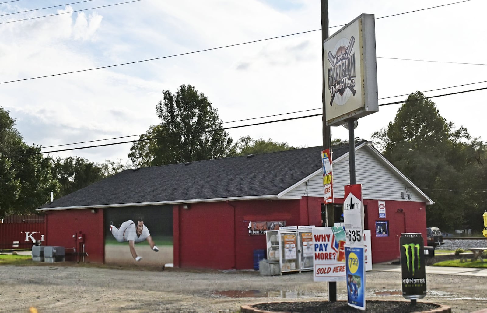 Of the 1,300 warning letters sent to stores by the FDA for the illegal sale of e-cigs to minors, 11 were in Ohio, including Marion’s Grand Slam Drive Thru in Middletown. STAFF