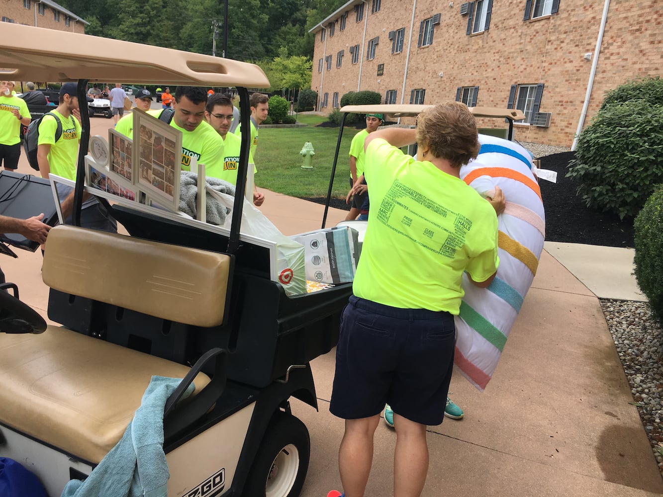 PHOTOS: 900 WSU freshmen move to campus for first time