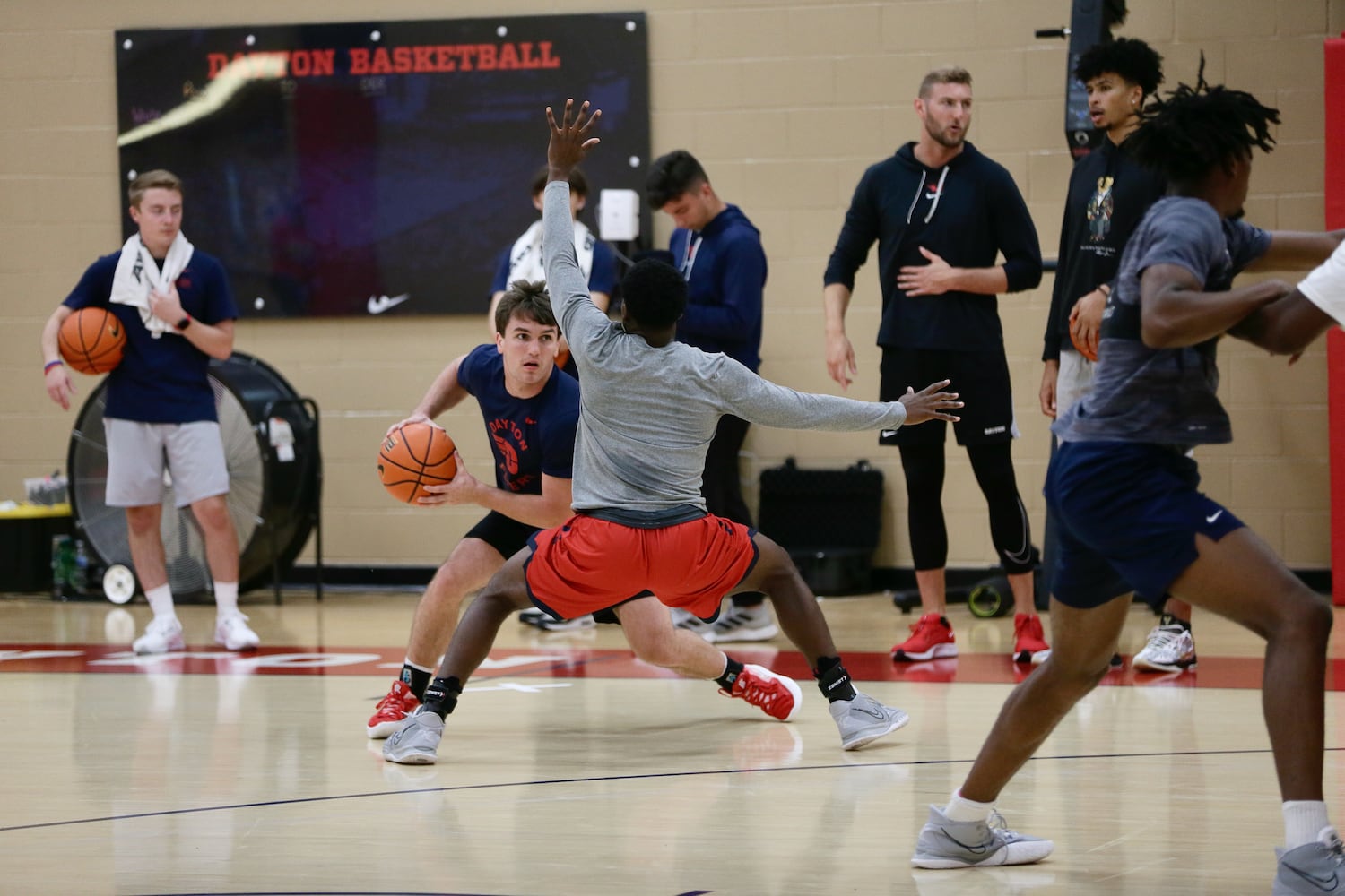 Dayton Flyers practice