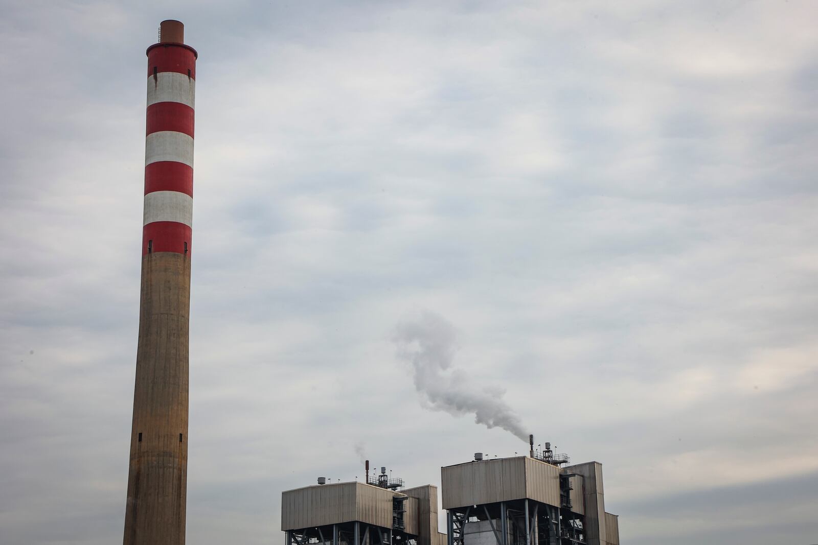 Cao Ngan Thermal Power Station, a coal-fired power plant, operates on Tuesday, Jan. 28, 2025, in Thai Nguyen, Vietnam. (AP Photo/Yannick Peterhans)