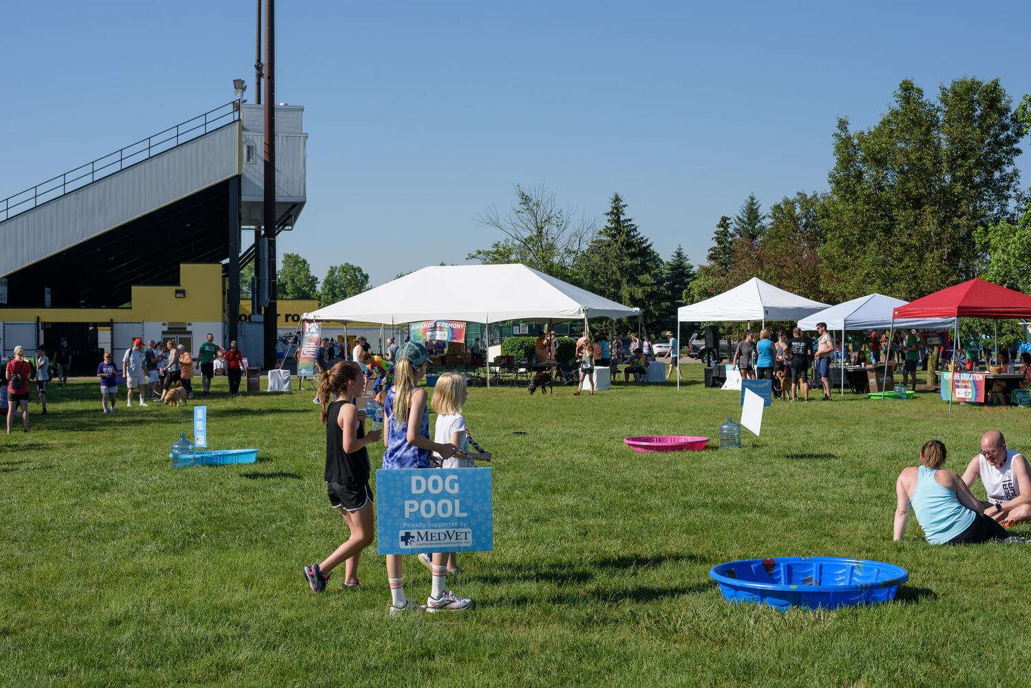 PHOTOS: Did we spot you and your doggie at SICSA’s Lift Your Leg fun run/walk?