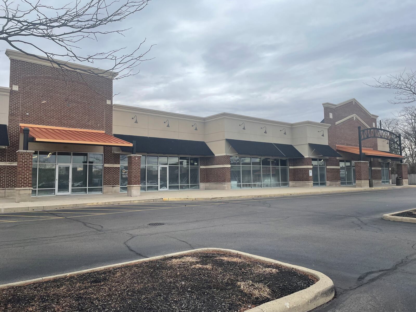 On Par Entertainment, a one-of-a-kind entertainment center featuring mini-golf, bowling, darts, foosball, self-pour taps, food and more, is coming to Beavercreek across from The Greene Town Center.