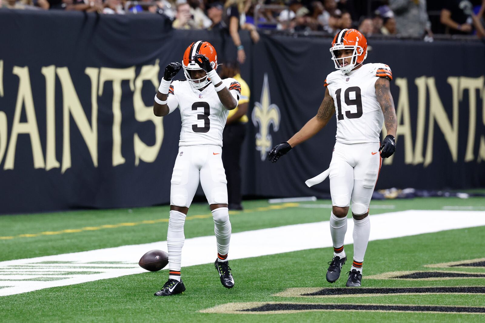 Cleveland Browns wide receiver Jerry Jeudy (3) celebrates his touchdown with wide receiver Cedric Tillman (19) in the first half of an NFL football game against the New Orleans Saints in New Orleans, Sunday, Nov. 17, 2024. (AP Photo/Butch Dill)