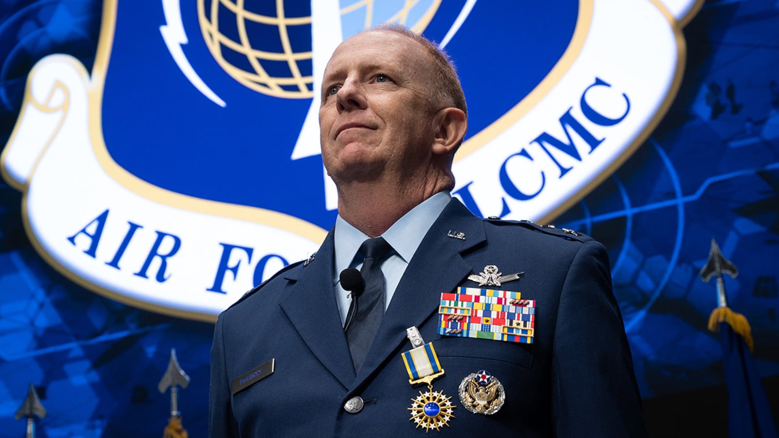 Lt. Gen. Robert D. McMurry is awarded the Distinguished Service Medal during his retirement ceremony Sept. 3. (U.S. Air Force photo/Jim Varhegyi)