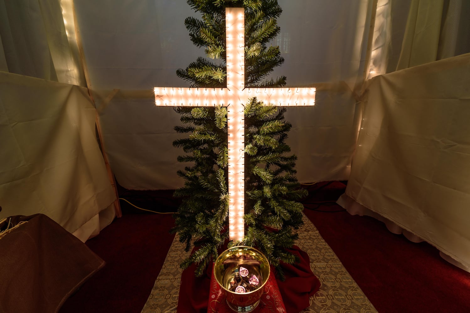 PHOTOS: See inside Linden Avenue Baptist Church in Dayton decorated for Christmas