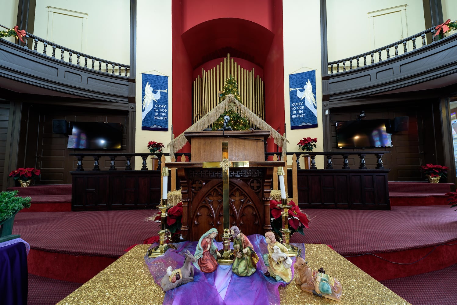 PHOTOS: A look inside St. Paul United Methodist Church decorated for Christmas