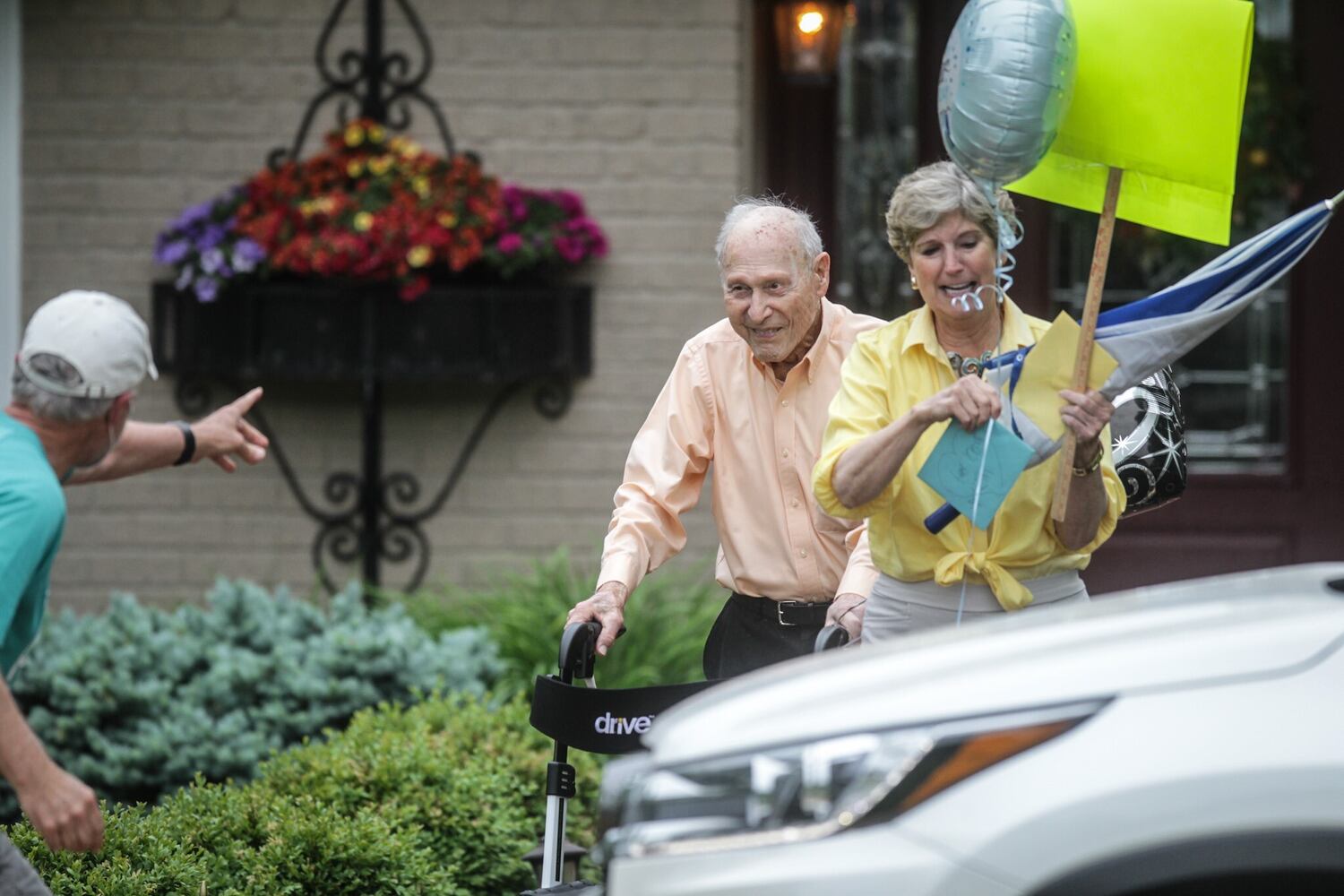 WWII veteran celebrates 100th birthday coronavirus-style in Sugarcreek Twp.