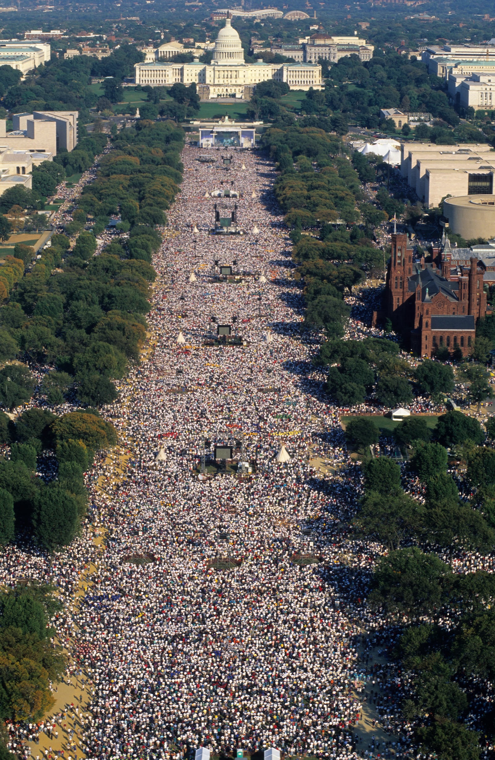 Washington, DC. USA, 16th October, 1995. The Million Man March. Estimated at about 837,000 people the march was made up mostly of grassroots groups of civil right groups and many social activists.