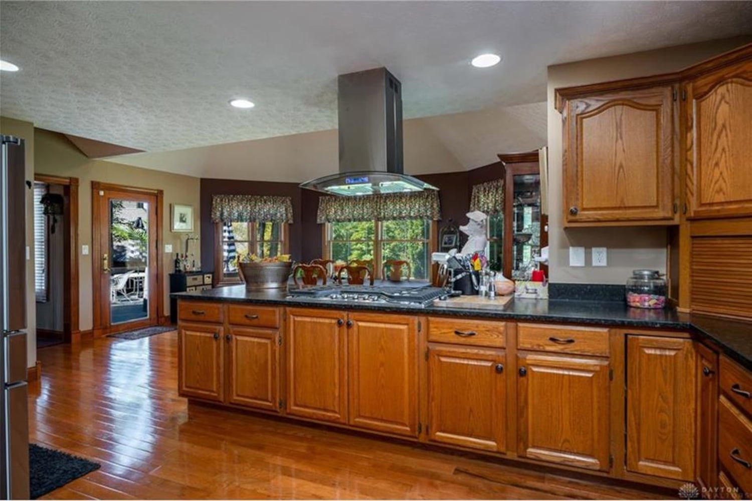 PHOTOS: Newly listed home has view of pond and Pipe Stone Golf Club