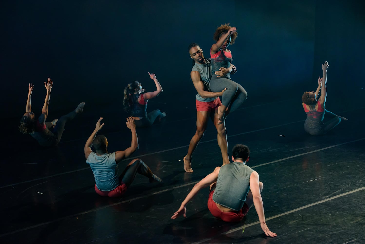 PHOTOS: DCDC's In Modern Moves @ Victoria Theatre