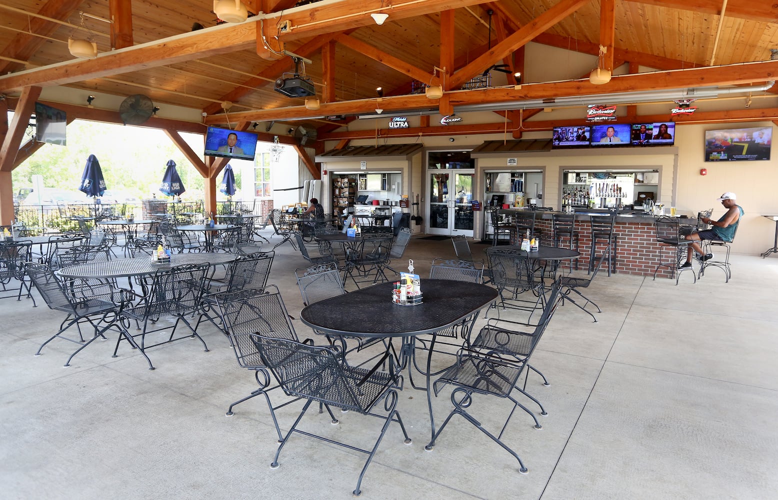 40 of the BEST patios in Dayton for outdoor dining