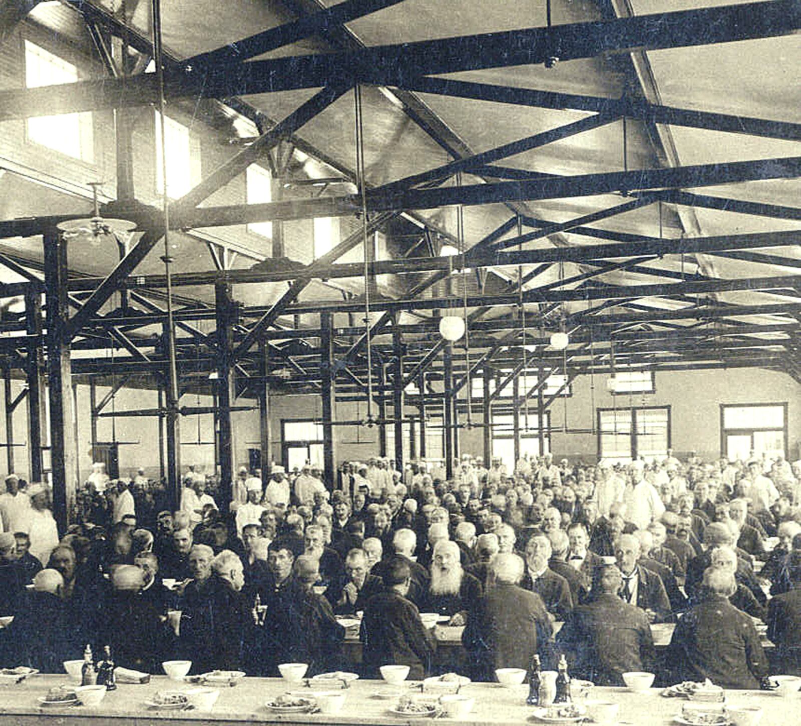 One of the largest building on the campus of the National Home for Disabled Volunteer Soldiers in Dayton was the dining hall. The dining space exceeded half an acre and 2,000 veterans could eat in each shift. PHOTO COURTESY OF THE DAYTON VA ARCHIVES