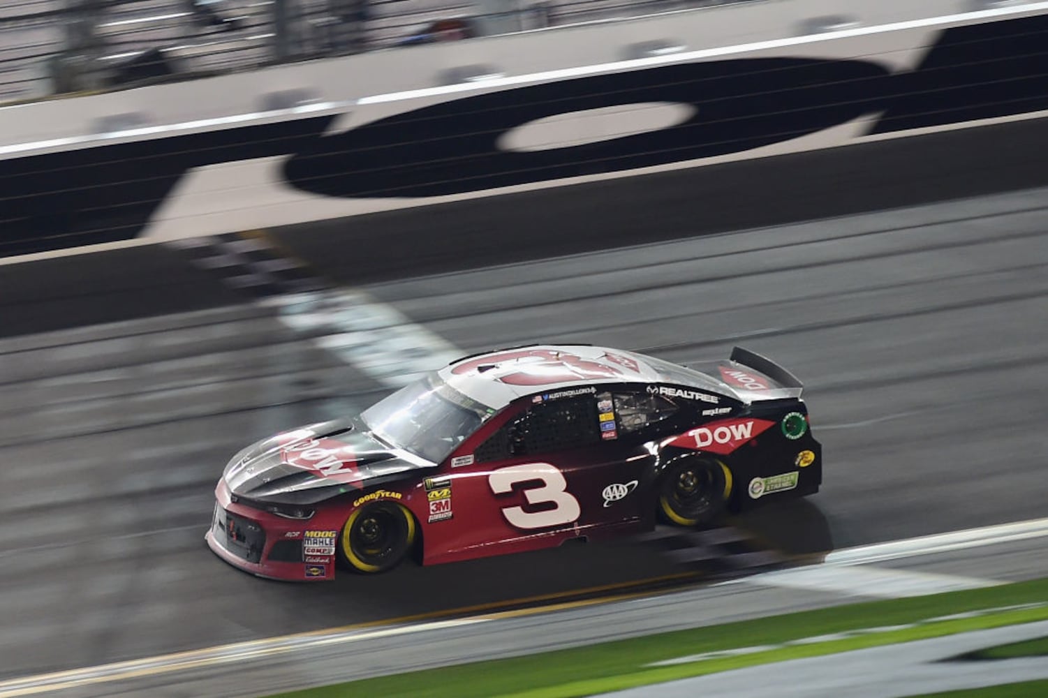 austin dillon wins 2018 daytona 500