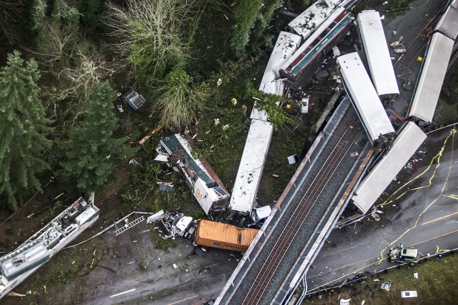 Photos: Amtrak train derails in Washington