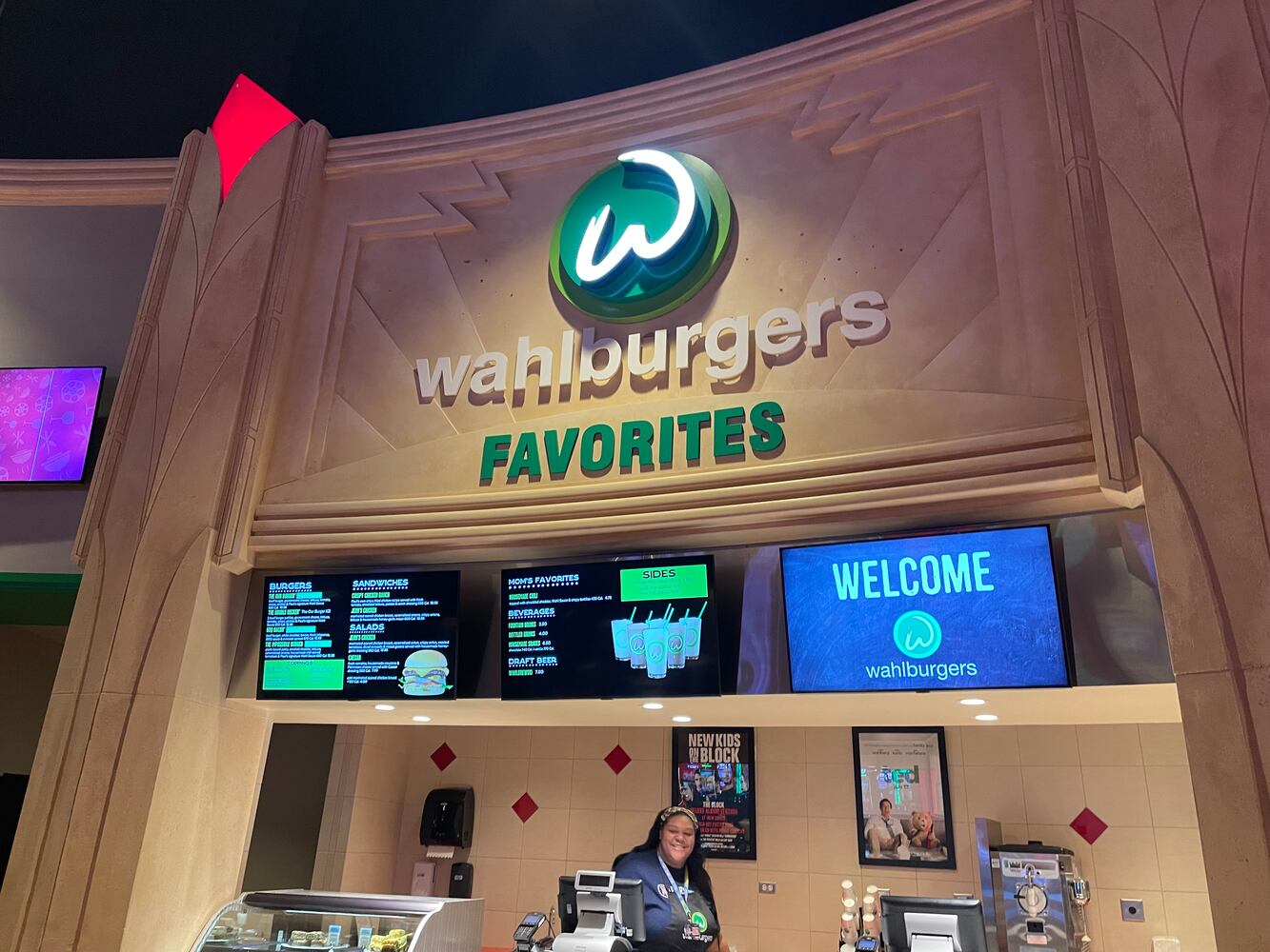 Wahlburgers