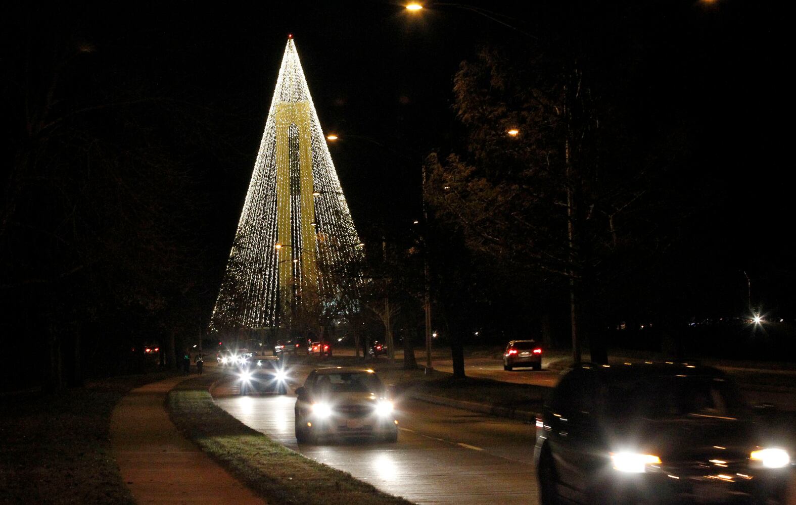 Carillon Christmas Tree