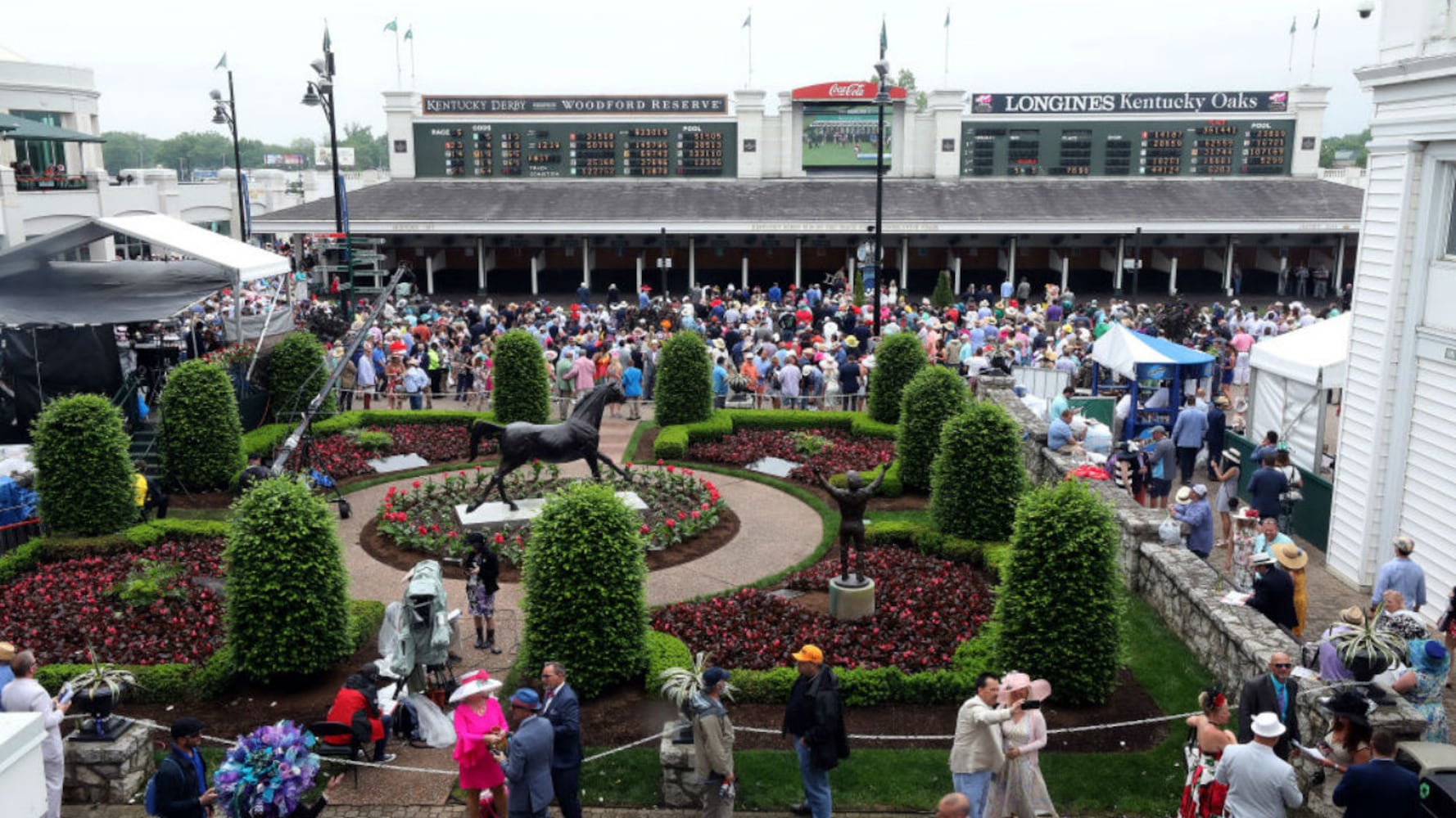 Photos: Kentucky Derby 2019 wacky hats, outfits