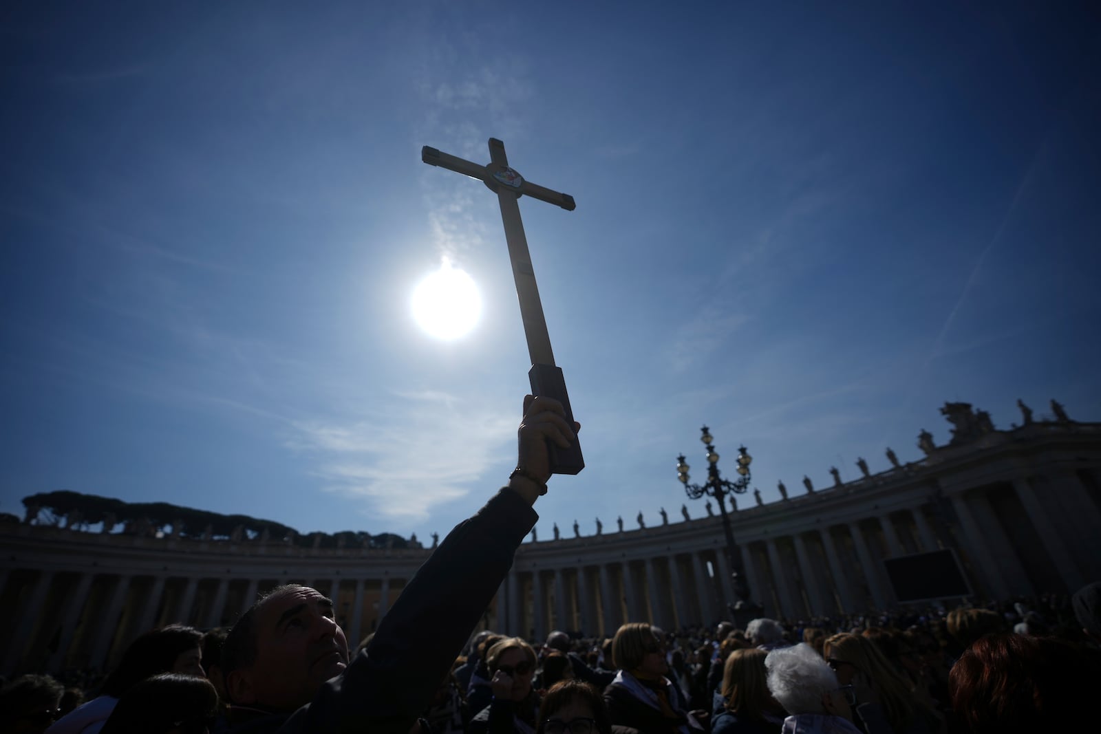 Faithful participating in the Jubilee arrive in St. Peter's Square at The Vatican, Sunday, Feb. 23, 2025, where they were supposed to say the Sunday's Angelus prayer with Pope Francis who was admitted over a week ago at Rome's Agostino Gemelli Polyclinic and is in critical condition. (AP Photo/Alessandra Tarantino)