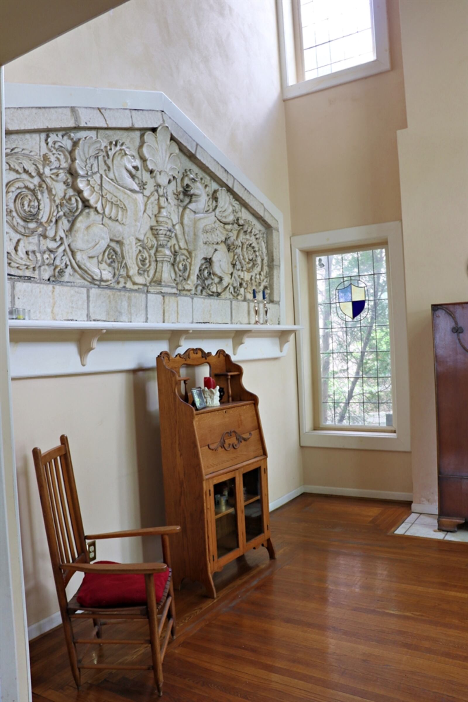 The formal entry was redesigned prior to the current owner, which includes a two-story foyer with arched windows, stained-glass window medallion, tongue-and-grove wood ceiling and a terra-cotta structure that was recycled from the formal Elder-Beerman downtown building.