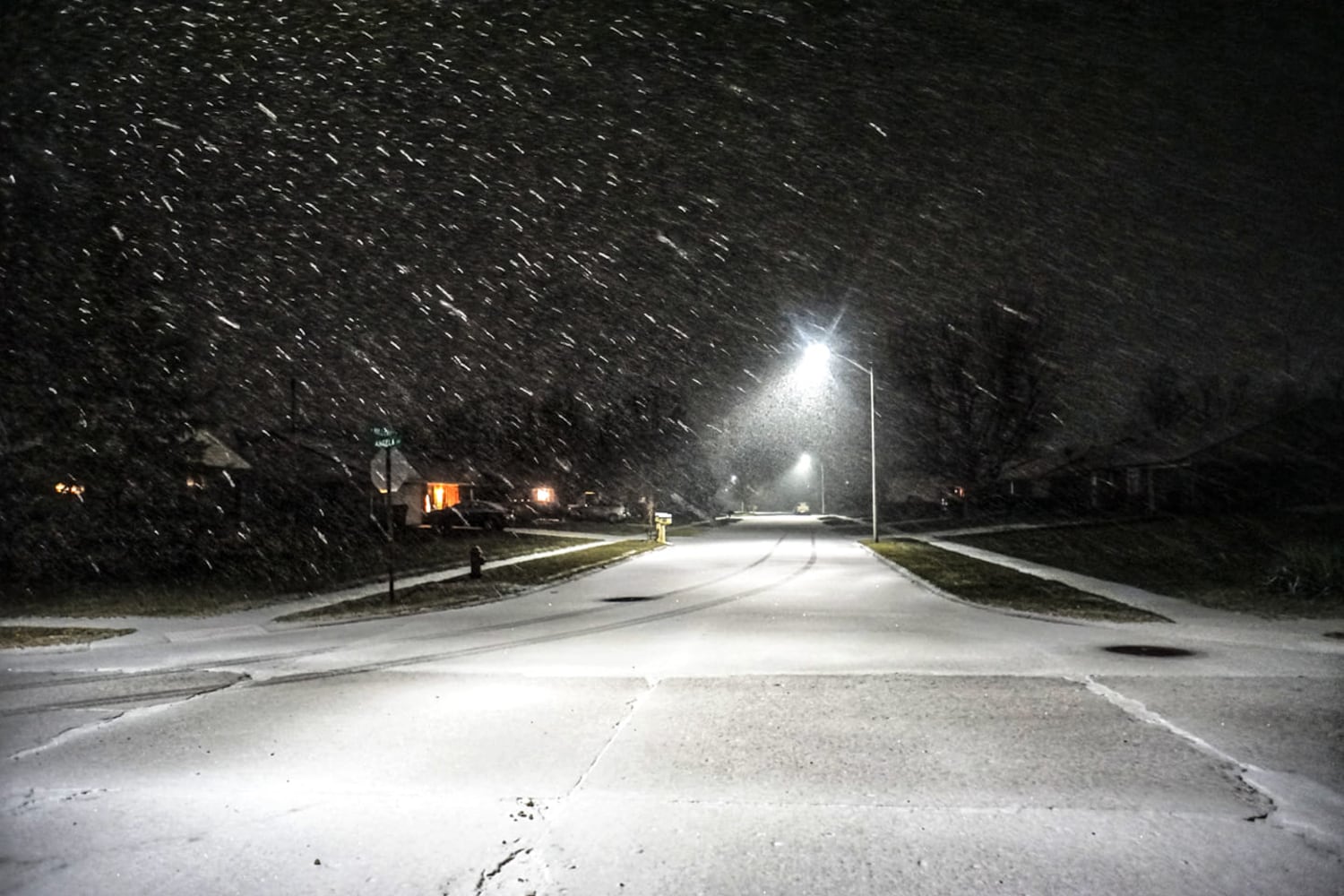 PHOTOS: Snowstorm covers region Saturday