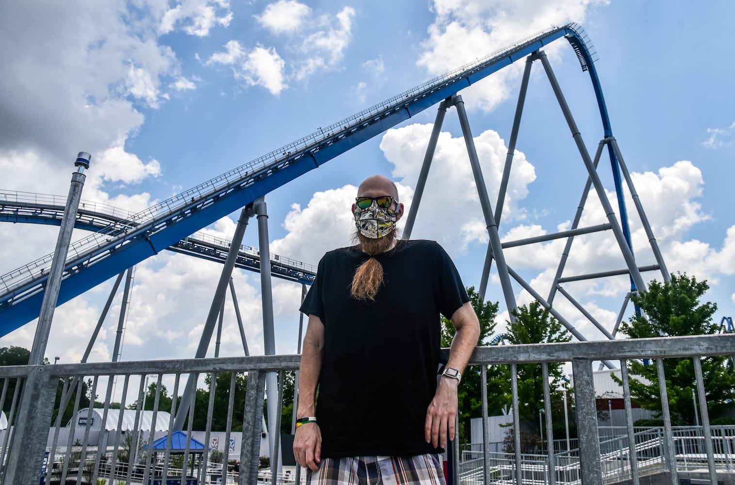 PHOTOS: The big reward after roller coaster enthusiast’s 190-pound weight loss journal