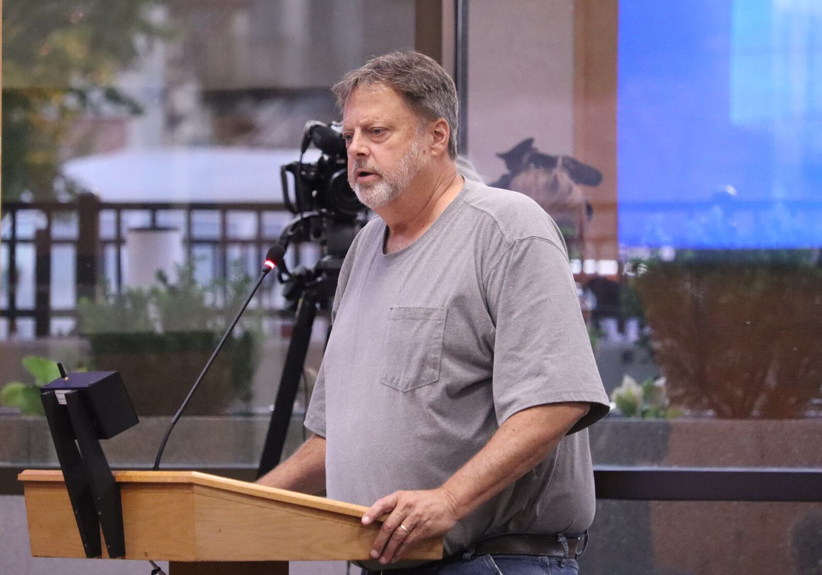 Mark Sanders speaks during the public comment section of the Springfield City Commission meeting Tuesday, Aug. 13, 2024. JESSICA OROZCO/STAFF