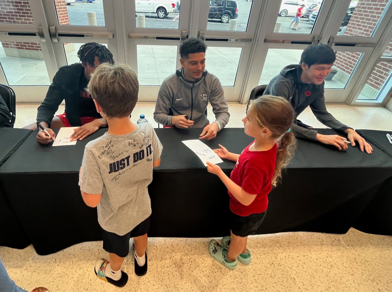 Dayton Flyers autograph session