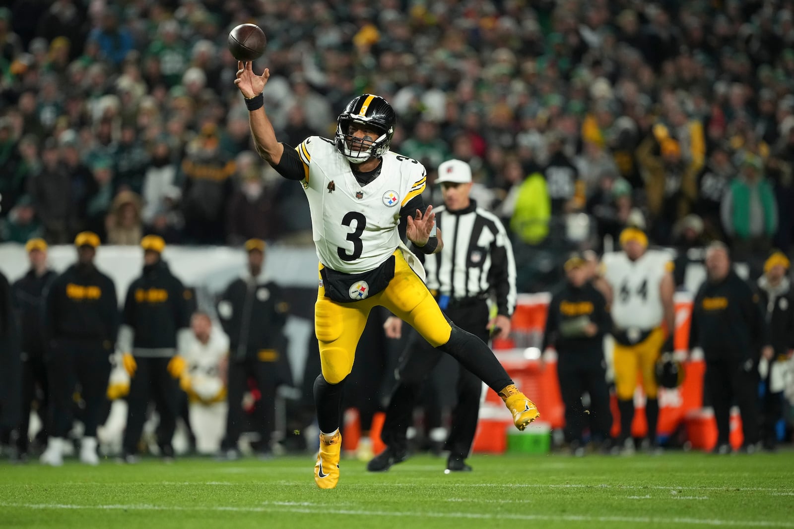 Pittsburgh Steelers quarterback Russell Wilson (3) passes the ball during the first half of an NFL football game against the Philadelphia Eagles on Sunday, Dec. 15, 2024, in Philadelphia. (AP Photo/Matt Slocum)