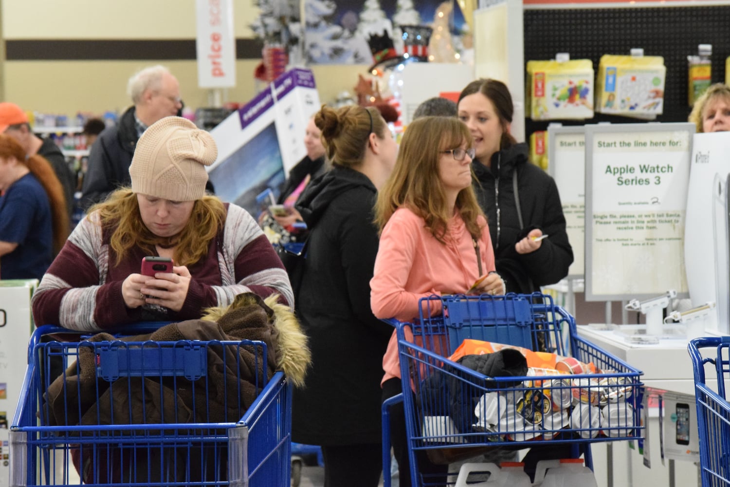 PHOTOS: Here's what local Meijer stores looked like Thanksgiving morning