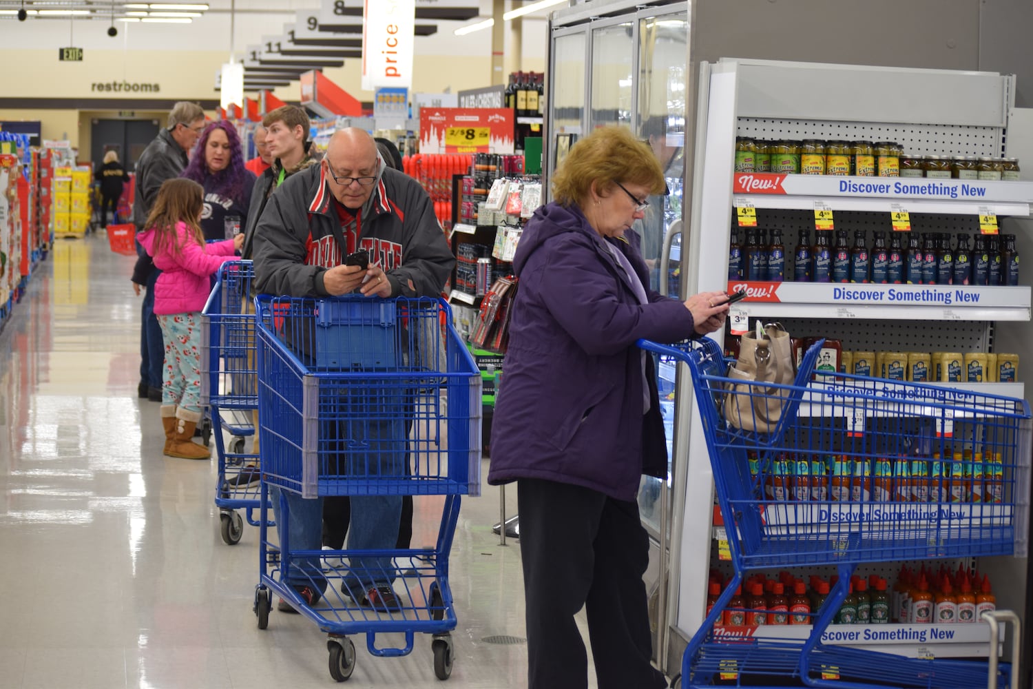 PHOTOS: Did we spot you Thanksgiving shopping today?