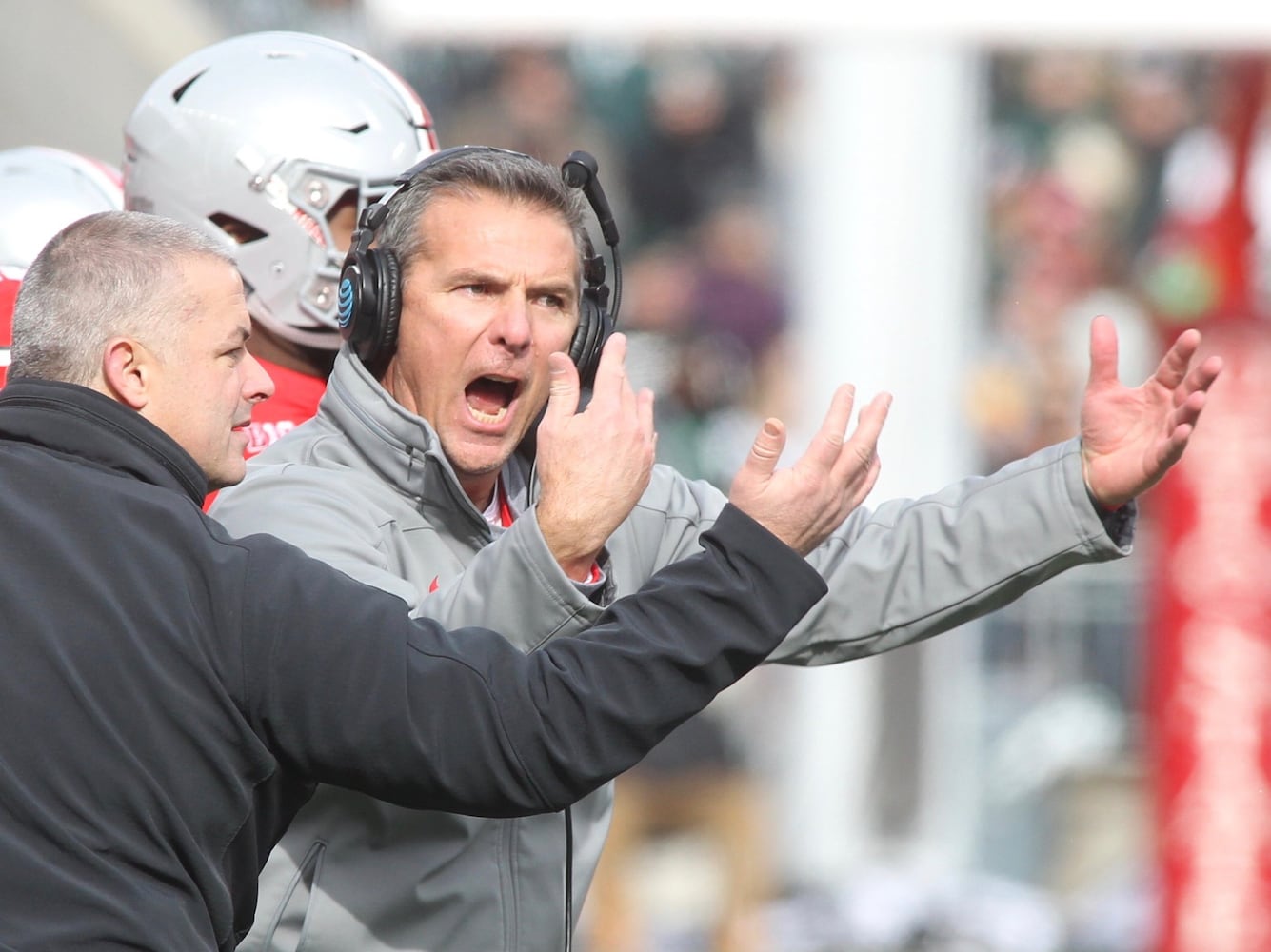 Ohio State Buckeyes kick off spring practice