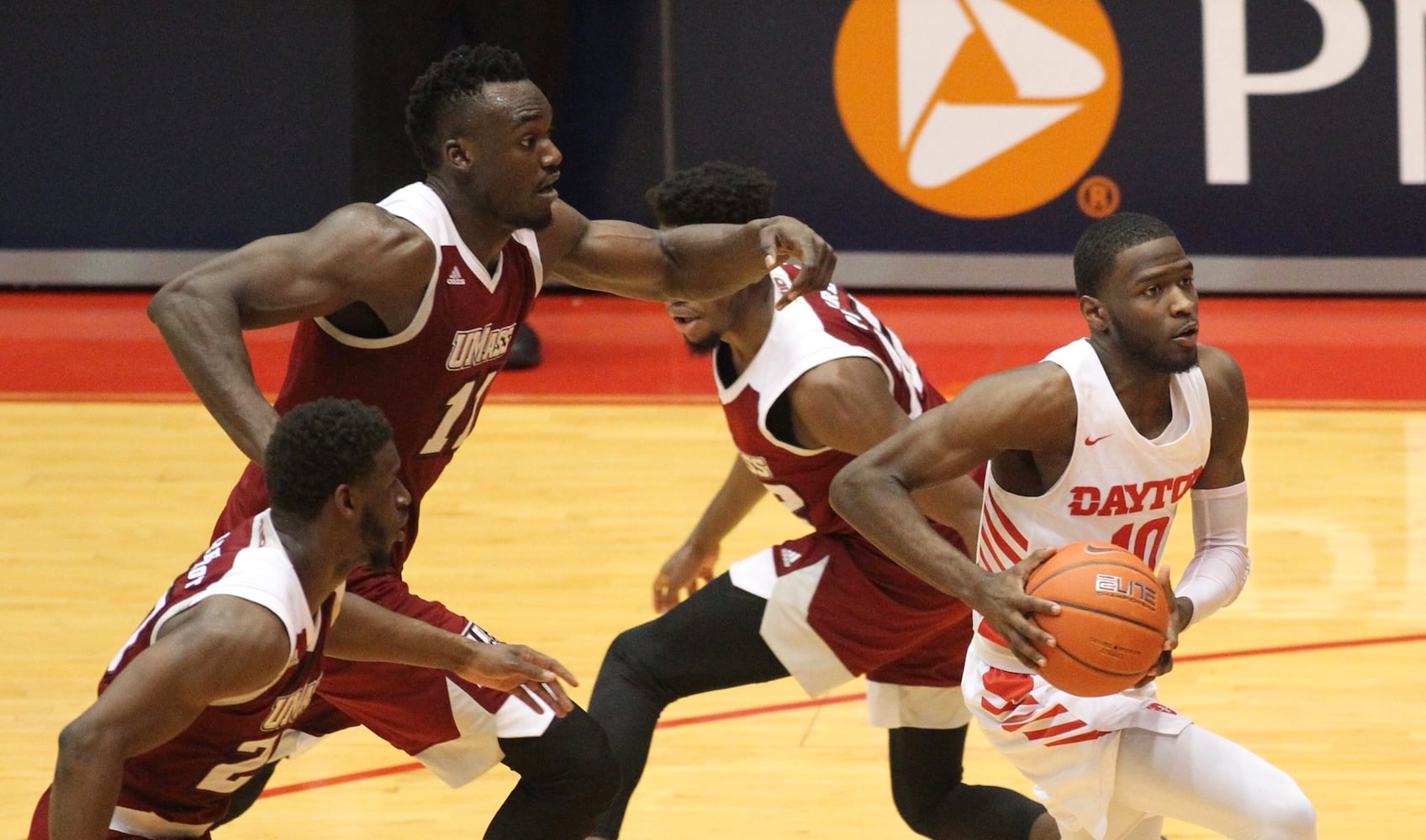 Twenty photos: Dayton Flyers beat UMass