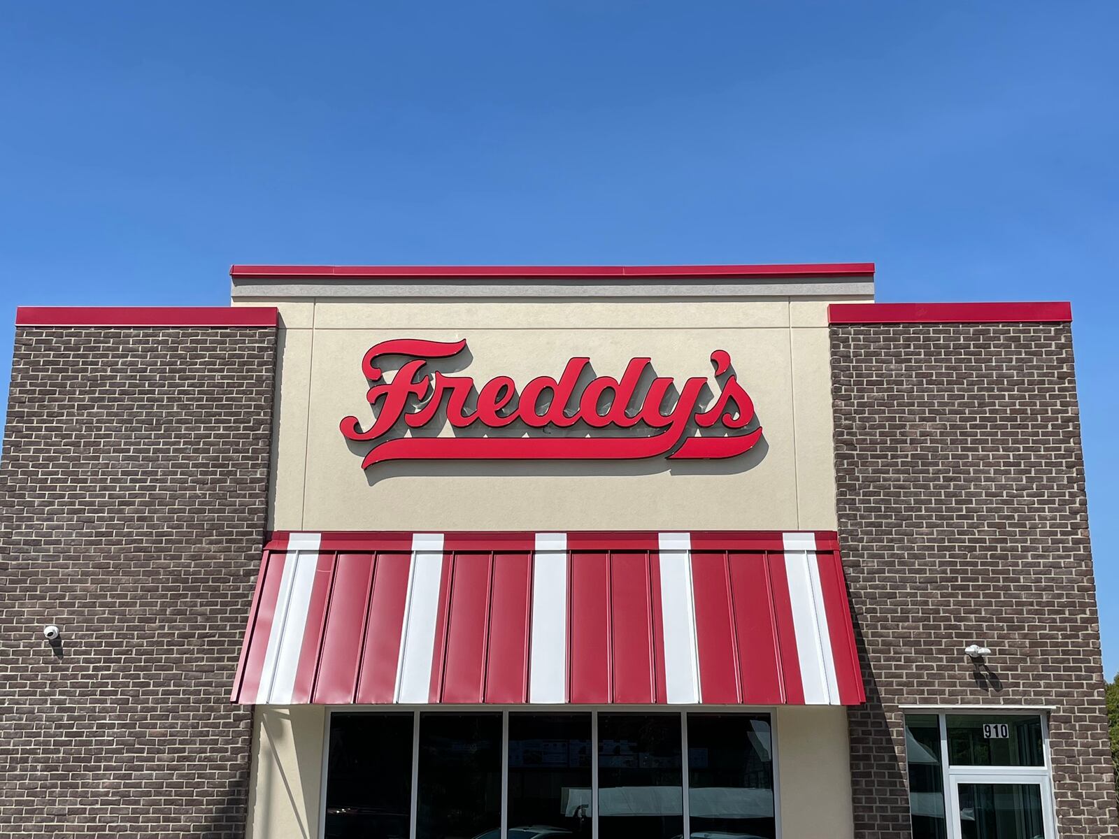 Freddy’s Frozen Custard & Steakburgers is now open at 910 S. Main St. in Englewood. RUSSELL FLORENCE/STAFF