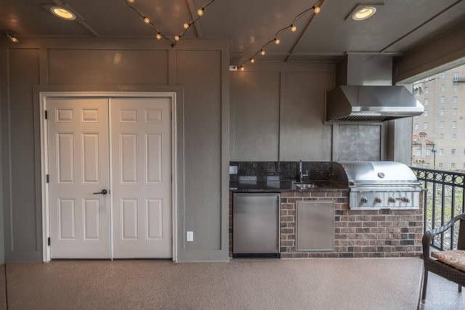 PHOTO: Downtown "smart home" with $35K in electronics on market