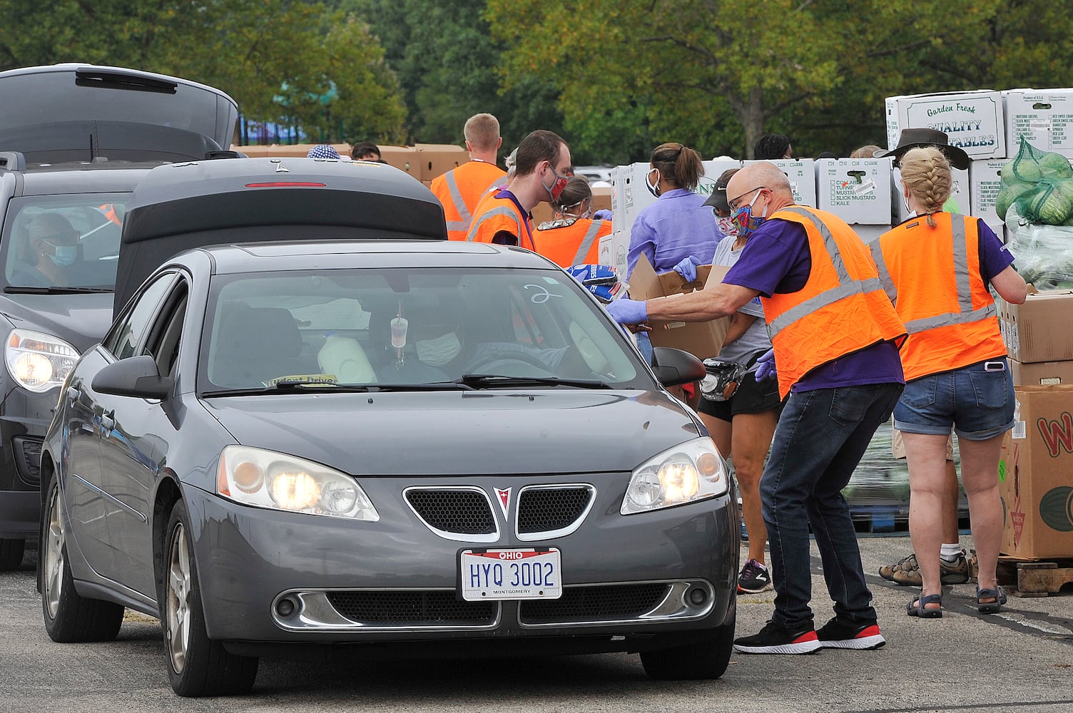 PHOTOS: Foodbank giveaway at Welcome Stadium