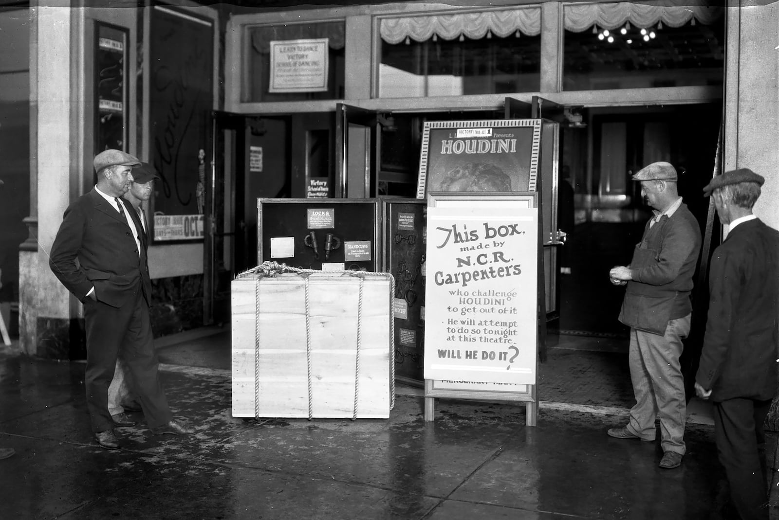 During a four-day run of performances at the Victory Theater in 1925 Harry Houdini escaped from a box constructed by NCR employees. NCR ARCHIVE AT DAYTON HISTORY