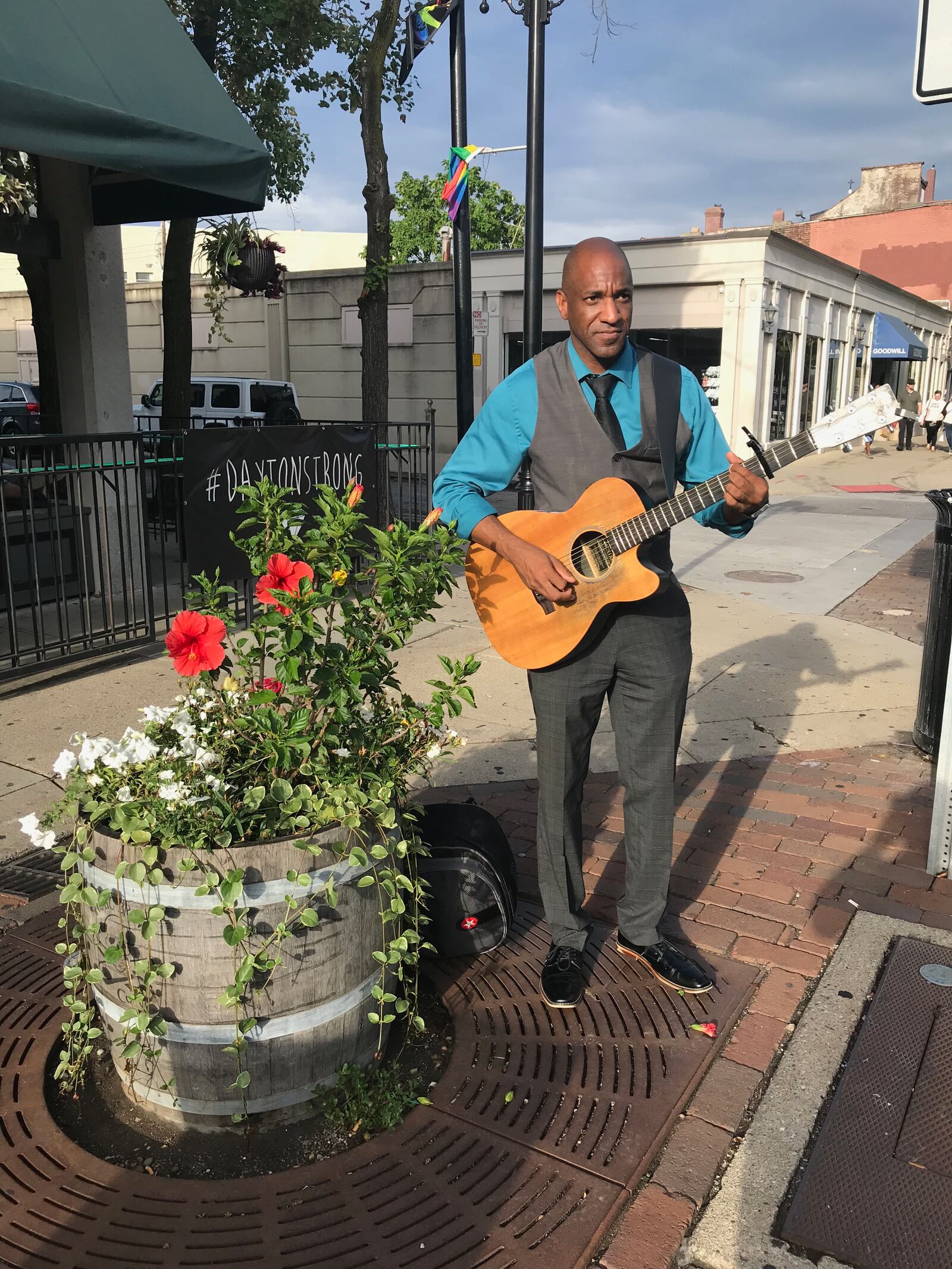 Steven Gregory performing in the Oregon District