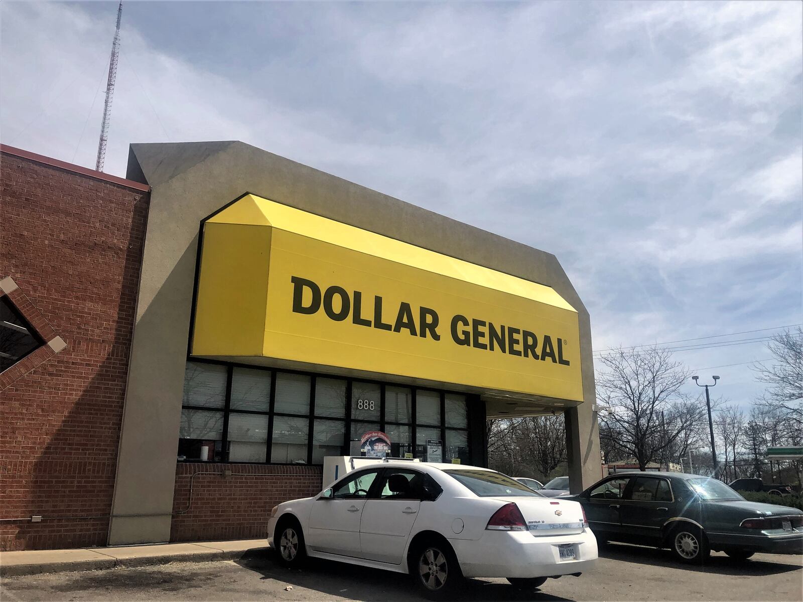 The Dollar General on South Gettysburg Ave. CORNELIUS FROLIK / STAFF