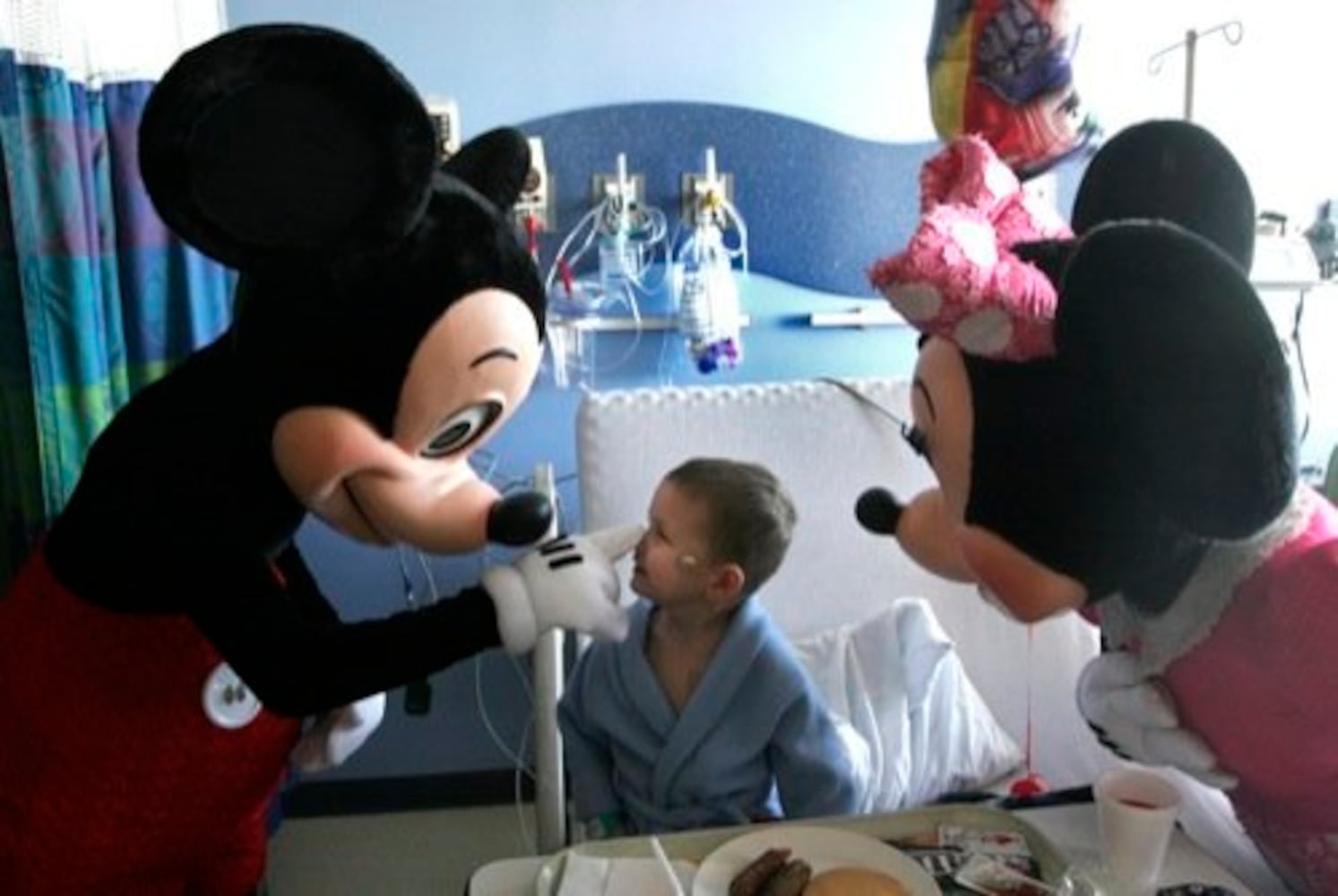 Mickey, Minnie visit Children's Medical Center