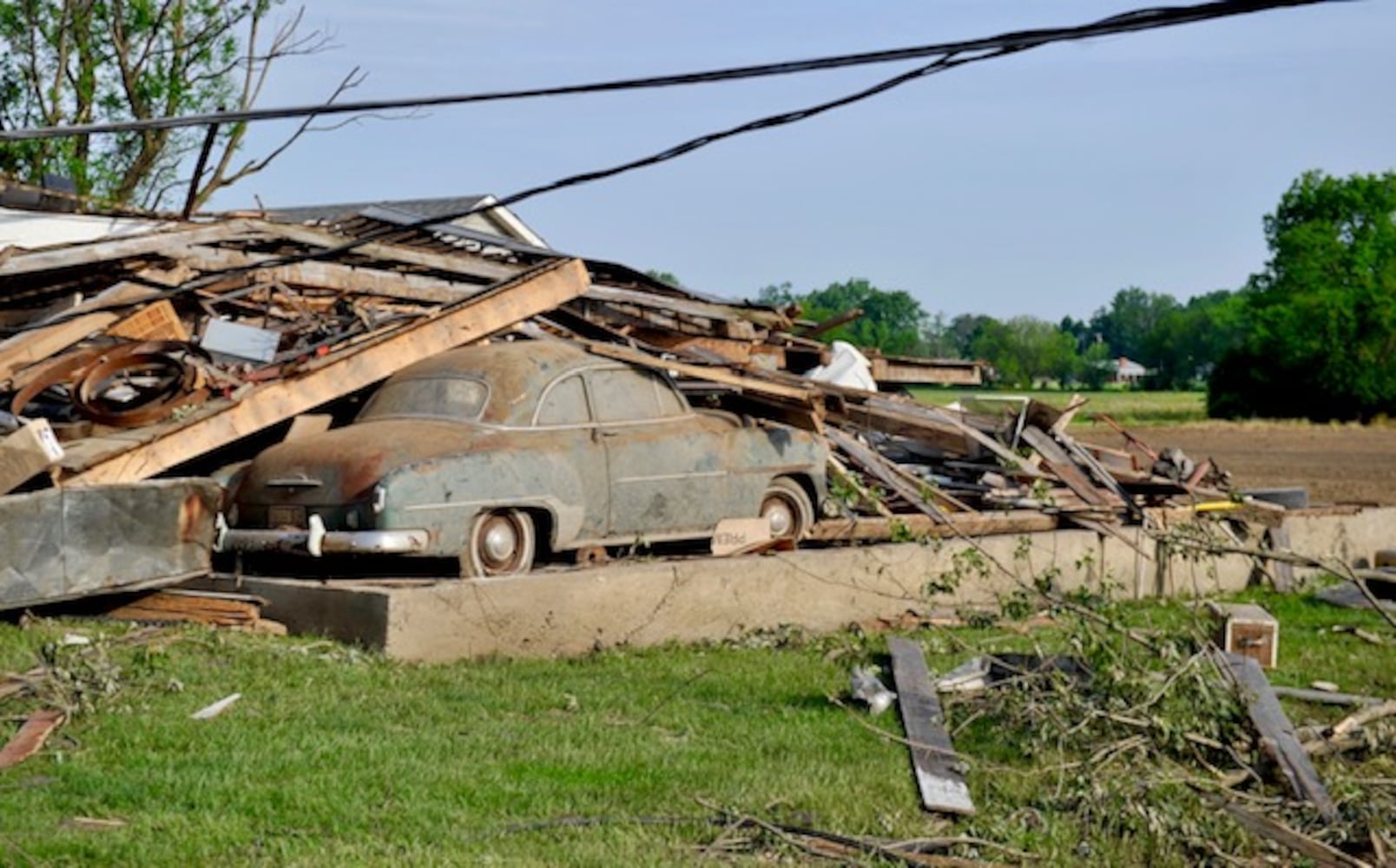 PHOTOS: Daylight reveals widespread damage from Monday storms