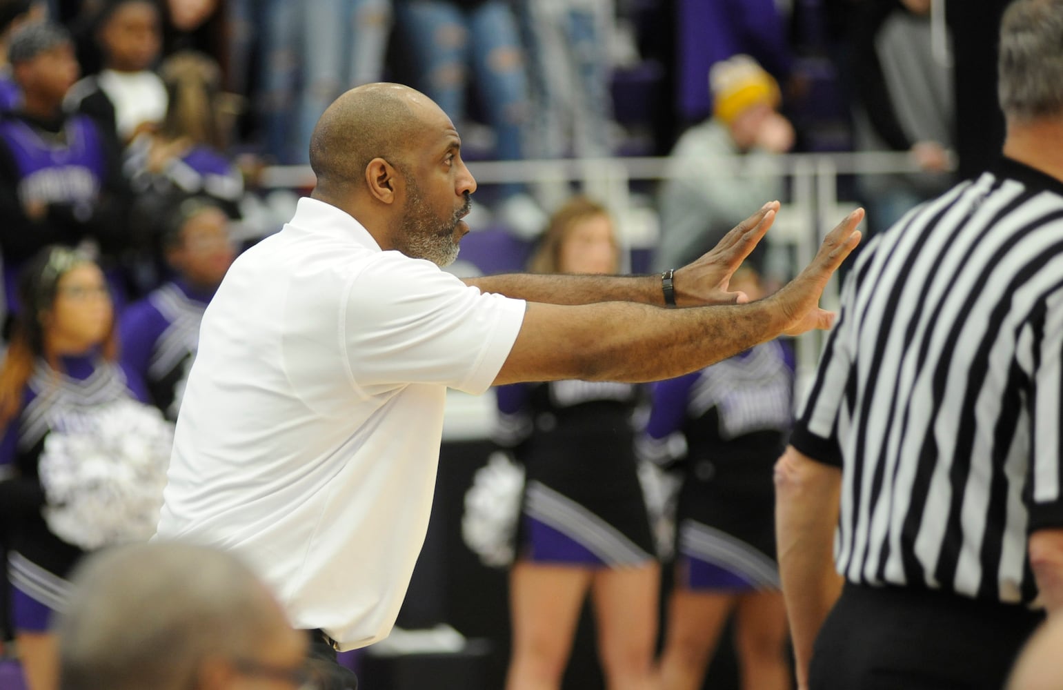 PHOTOS: Dunbar at Middletown, boys basketball