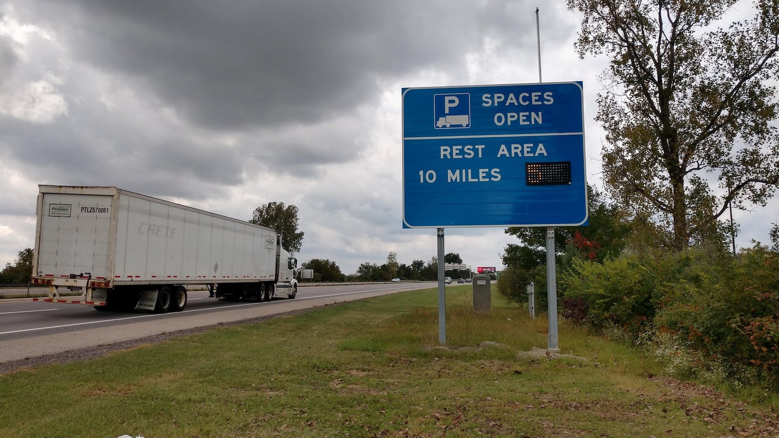 Ohio is installing new signs showing truck drivers how many spaces are available at the state’s rest stops. This sign is located on west bound U.S. 33 near Dublin.