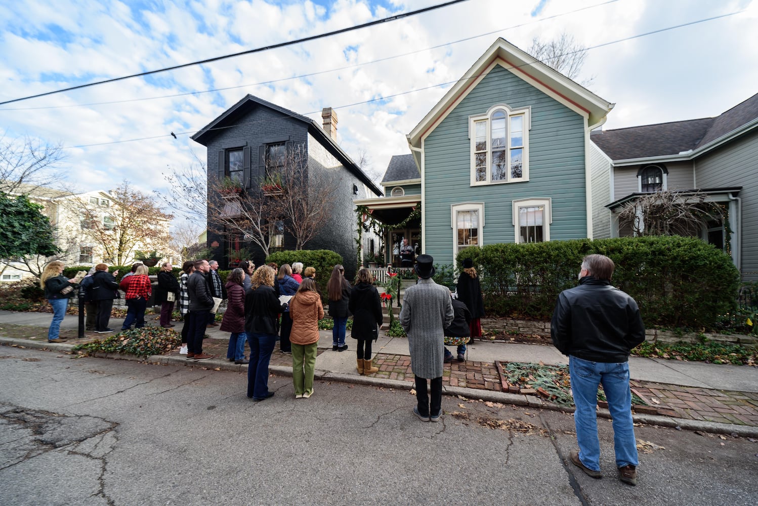 PHOTOS: A Dickens of a Christmas St. Anne’s Hill Holiday Home Tour 2024