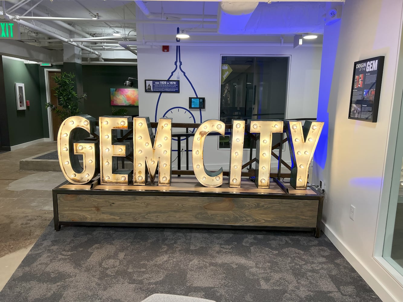 Original Gem City sign