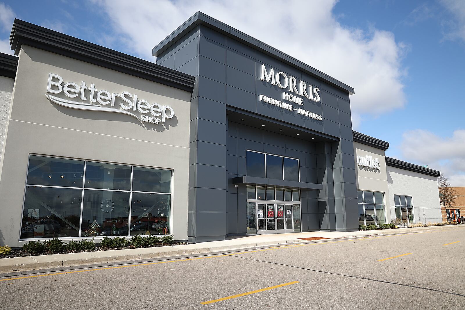 The Morris Home Furniture and Mattress store in Beavercreek. BILL LACKEY/STAFF