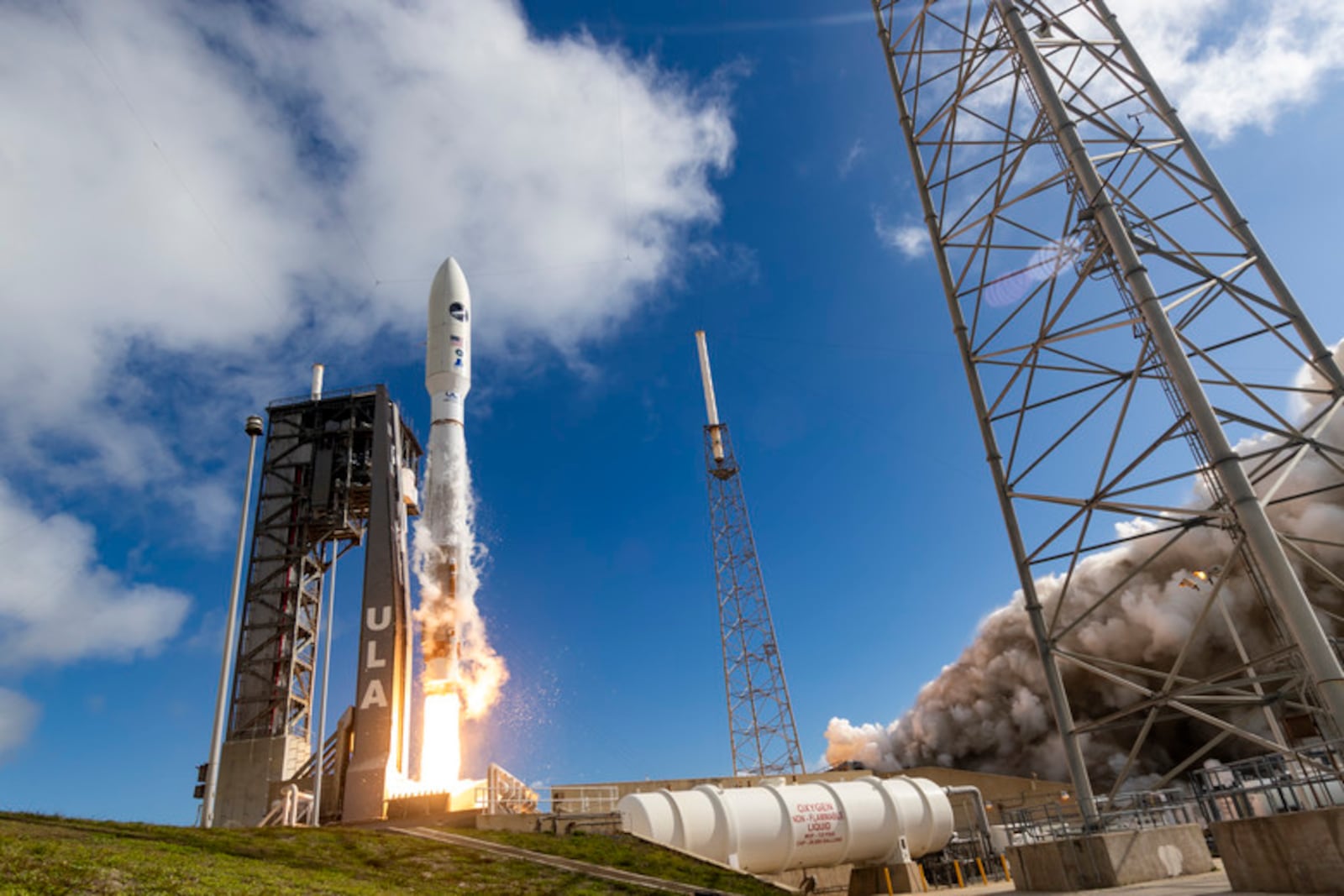 An Atlas V carrying the US Space Force-7 mission to space lifts off from Space Launch Complex-41 at Cape Canaveral Air Force Station, Fla., May 17. The mission marks marks the 80th successful mission in a row for the National Security Space Launch program. (Photo courtesy of United Launch Alliance)