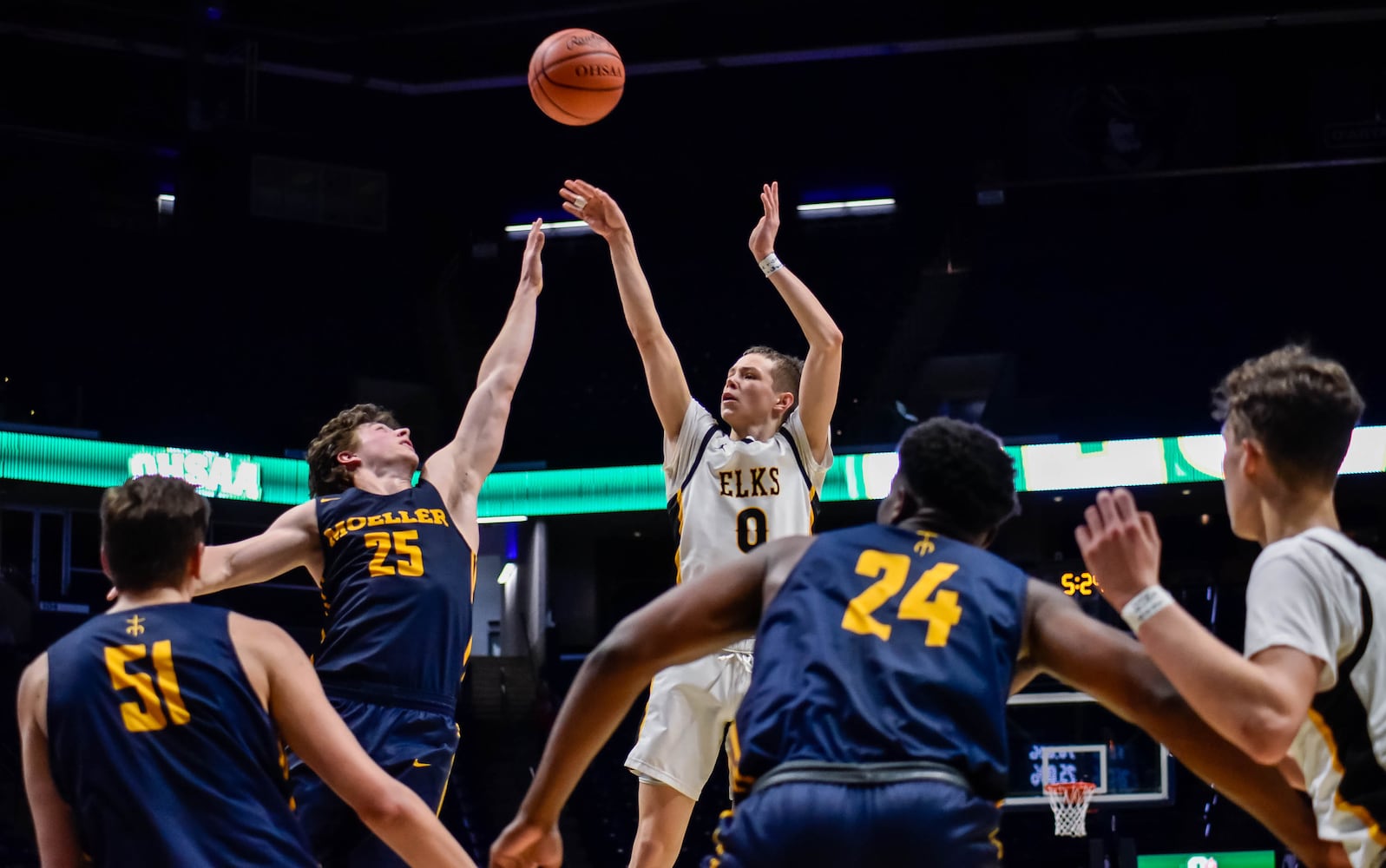 Centerville vs Moeller and Lakota East vs La Salle Regional basketball semifinals