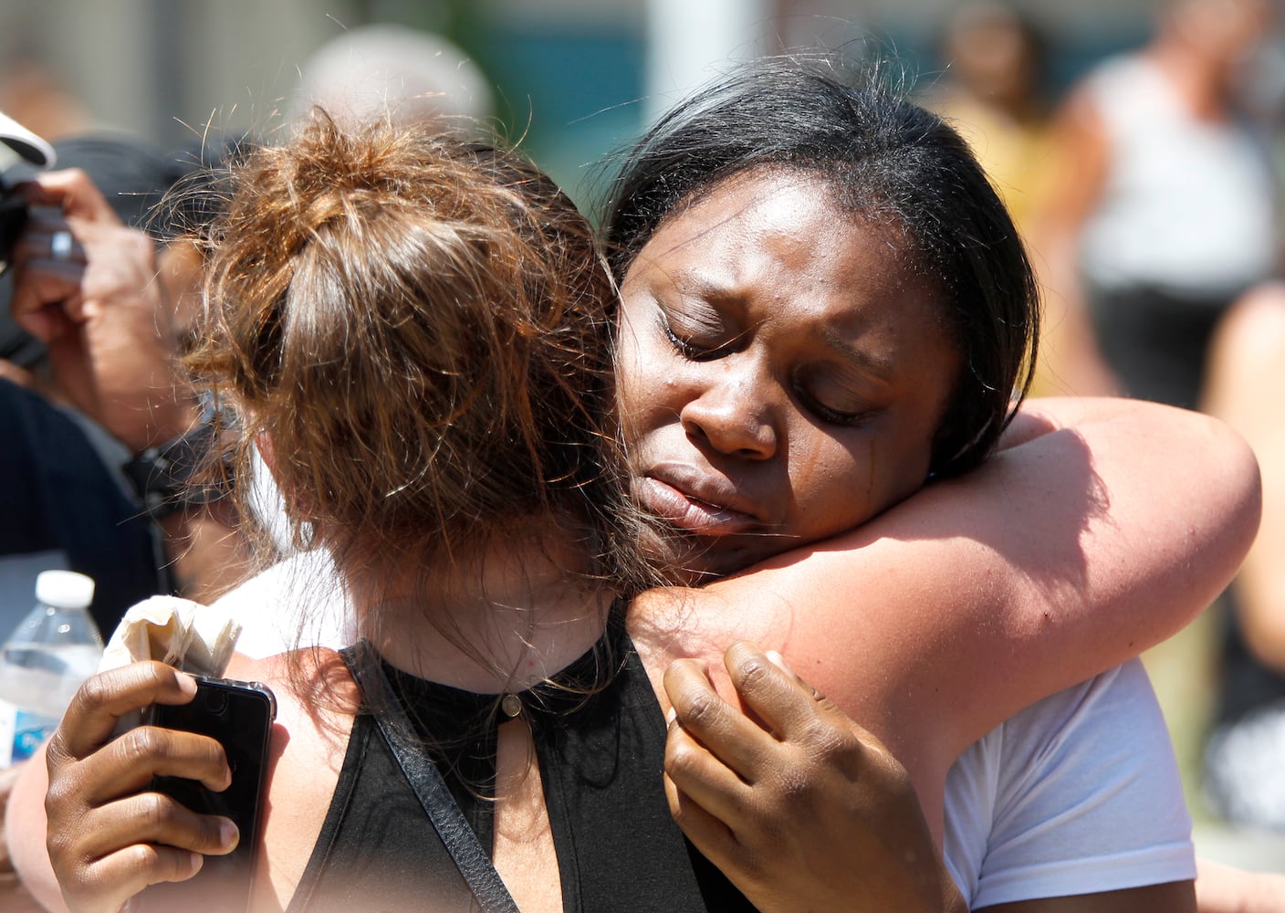 PHOTOS: Prayer vigil held for victims of Oregon District shooting