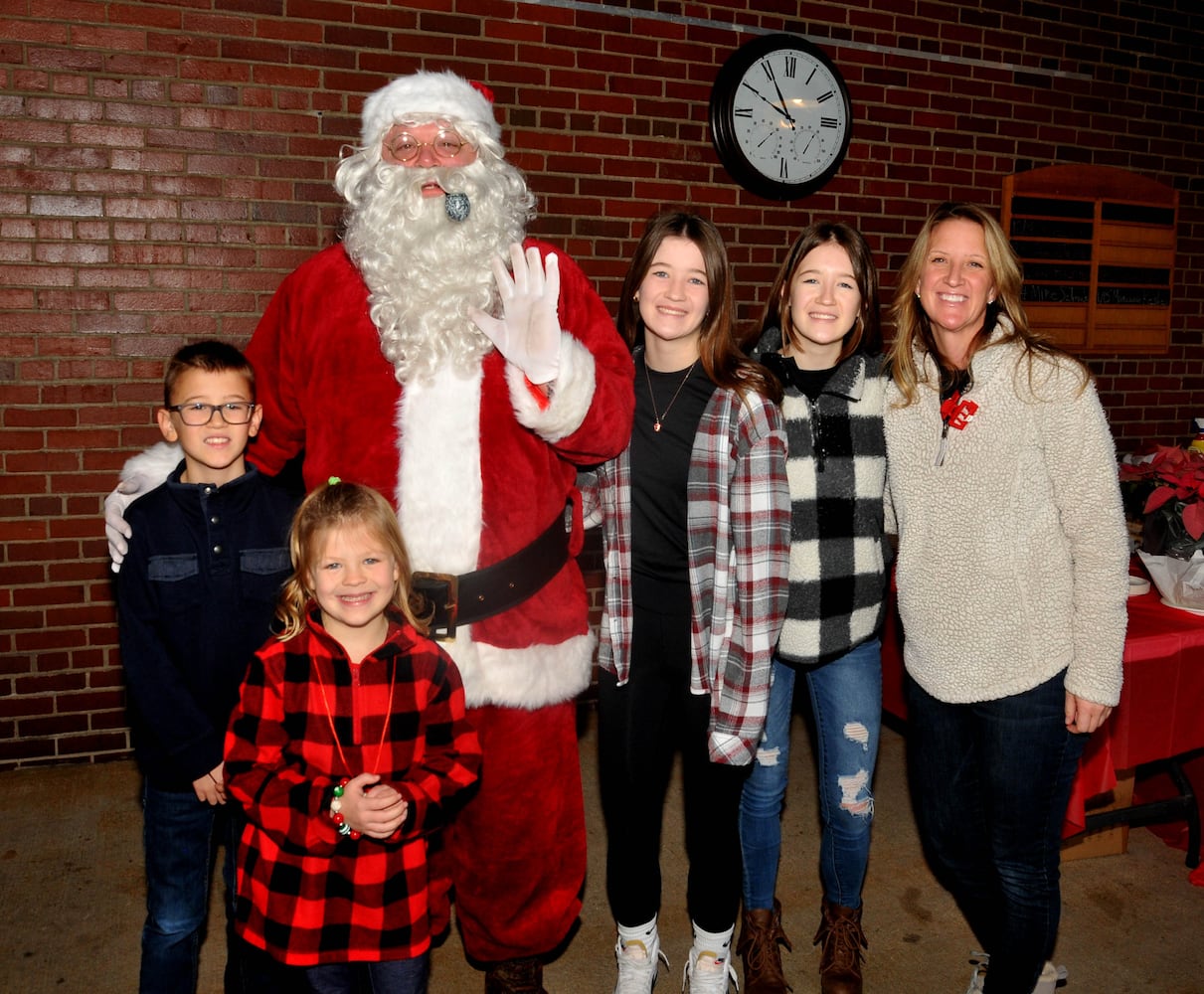 Did we spot you at "Breakfast with Santa?"